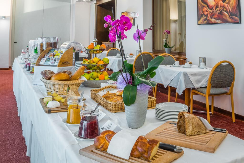 בלינצונה Hotel Unione מראה חיצוני תמונה