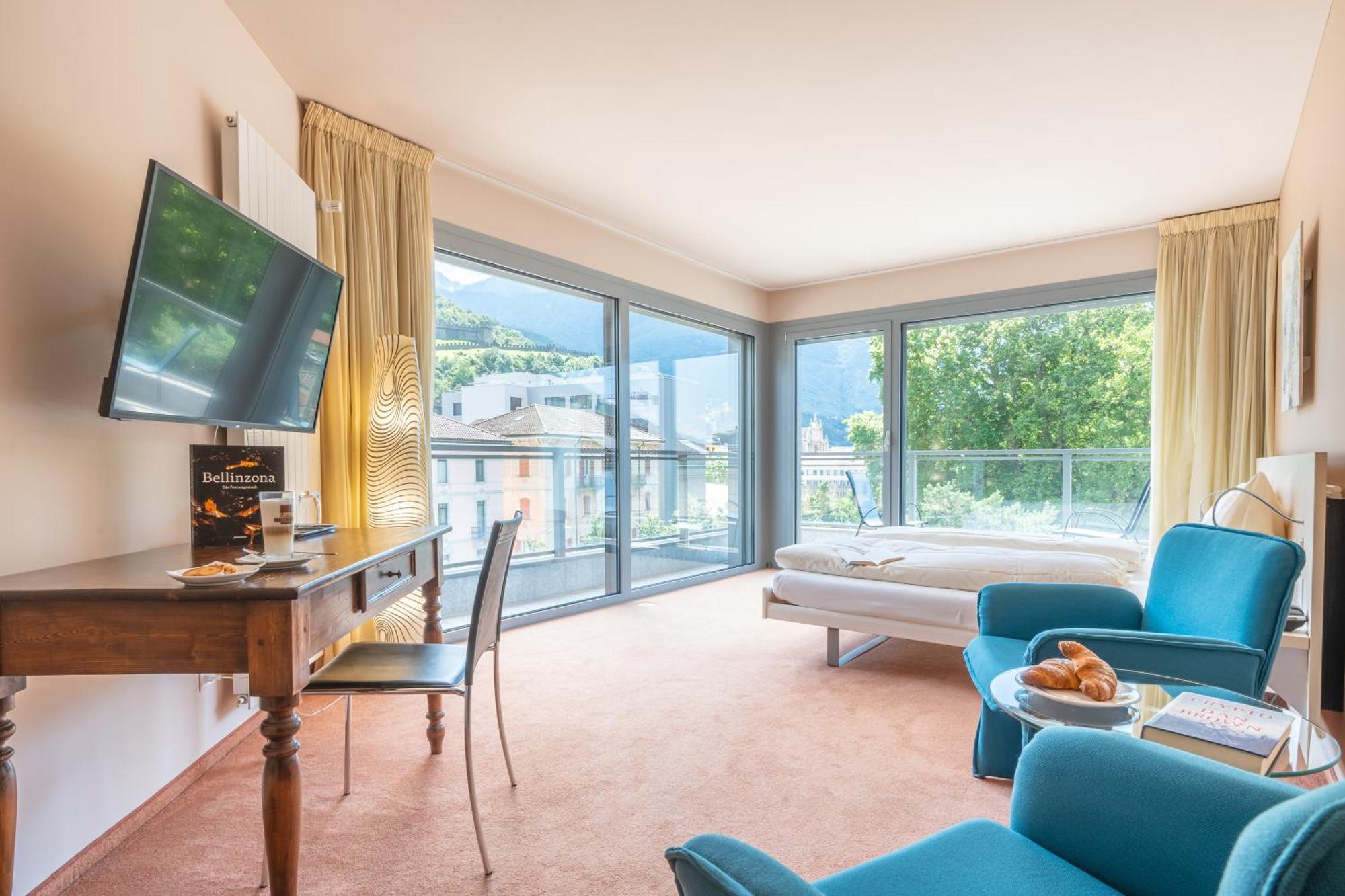 בלינצונה Hotel Unione מראה חיצוני תמונה