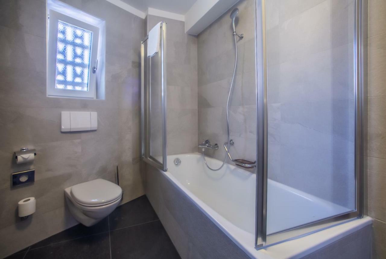 בלינצונה Hotel Unione מראה חיצוני תמונה