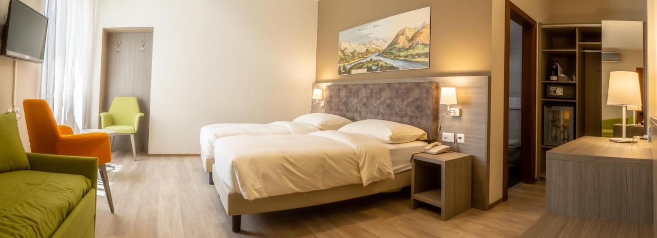 בלינצונה Hotel Unione מראה חיצוני תמונה