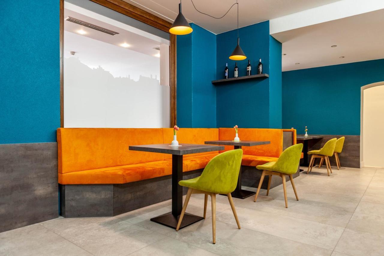 בלינצונה Hotel Unione מראה חיצוני תמונה